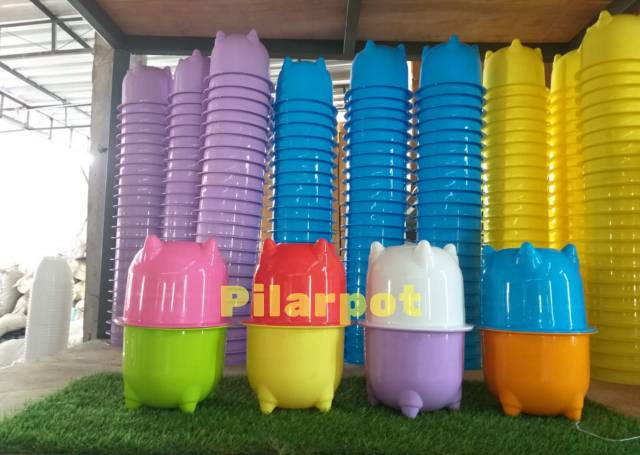 Pot bunga panda warna warni 21cm (fullcolour)