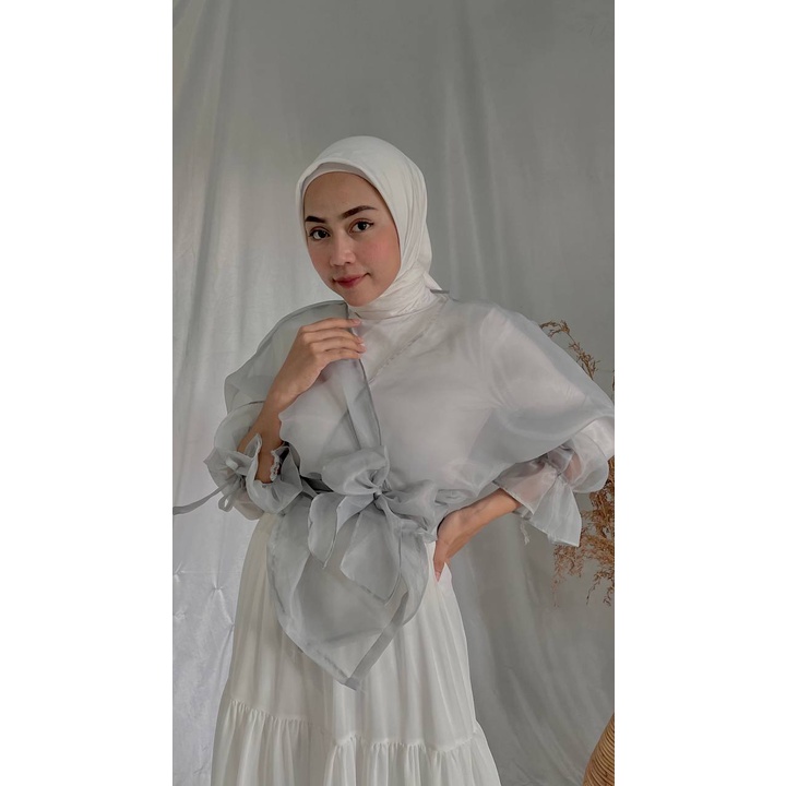 Yara Outer Organza Baju Kondangan Blouse Ballon Atasan Pesta