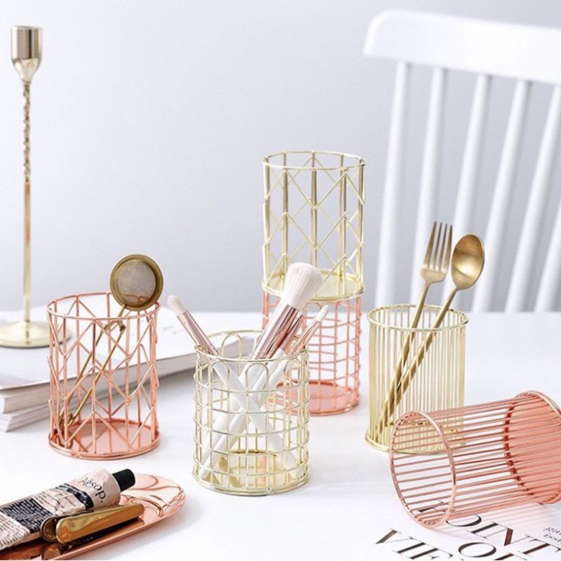 

Wire pen Holder Office Stationery Pencil Stand / Tempat pulpen Serbaguna Emas dan rose gold / rak