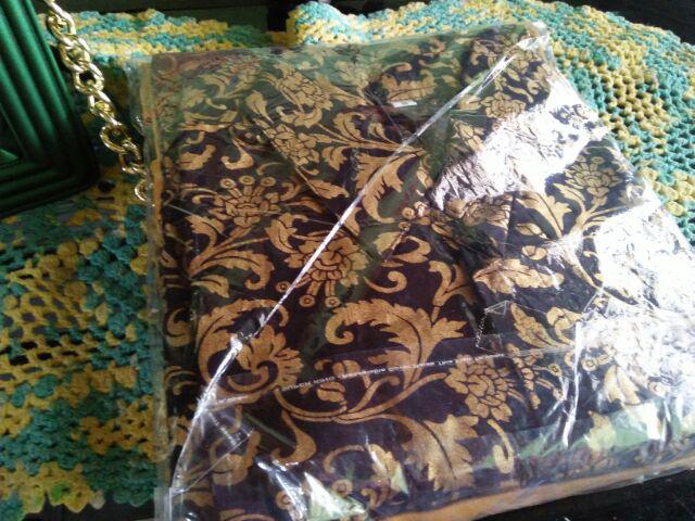 Couple Ruffle Zavina 137.500 Sepasang