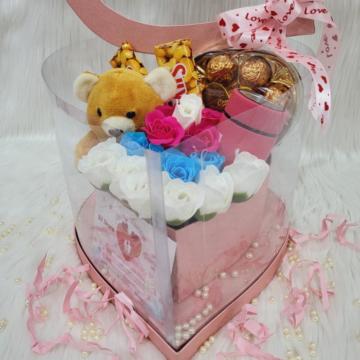 

Paket box hampers bunga valentine anniversary ulang tahun wisuda 90