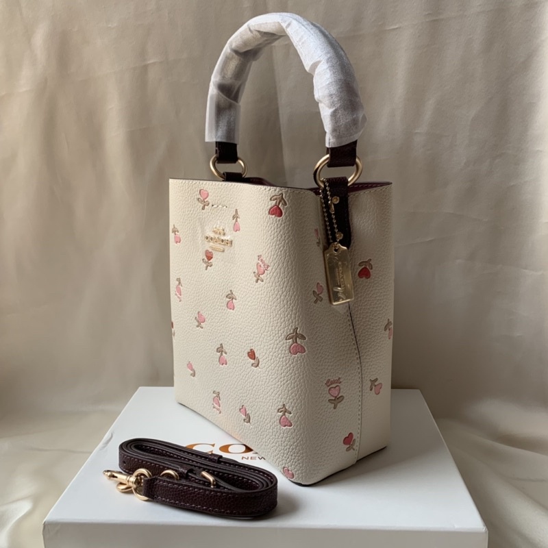 COACH SMALL TOWN BUCKET BAG WITH HEART FLORAL PRINT (2811)