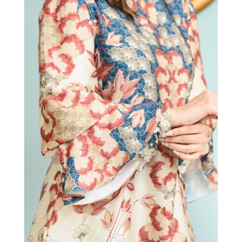 Emily Blouse Redwood by Wearing Klamby La Galigo Series sixe M