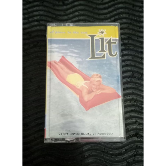 Kaset Pita Lit - A Place In The Sun - pop punk blink 182 sum 41 new found glory green day