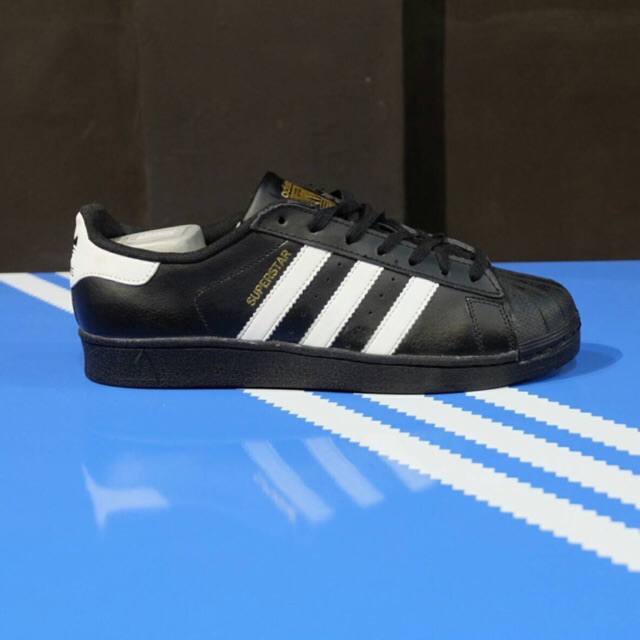 Sepatu Adidas Superstar - Hitam List Putih