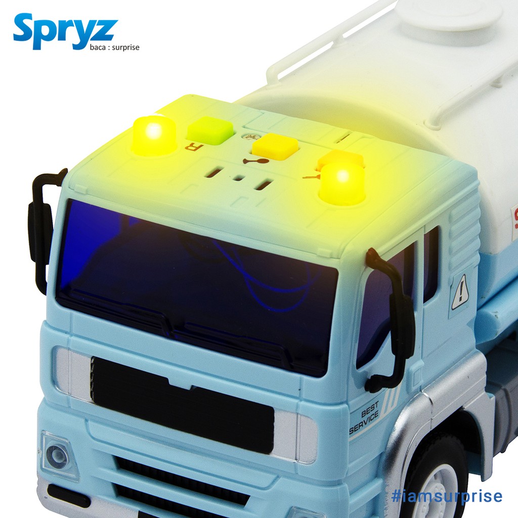 Mainan Truk Air 1:20 Spryz Citysquad dengan Mesin Friction, Lampu &amp; Suara