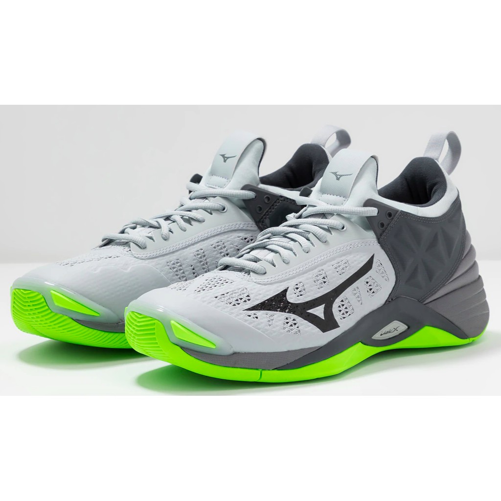 Mizuno Wave Momentum - High Rise/Black/Green