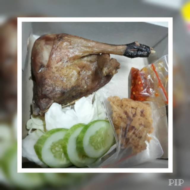 

Bebek Goreng Kremes Saestu 1 potong/pc