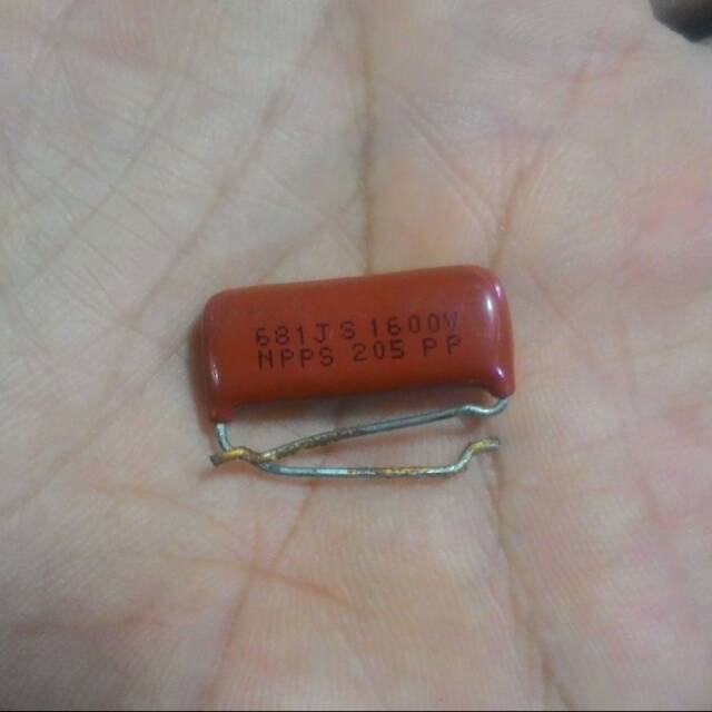 Kapasitor milar 681j 1600v