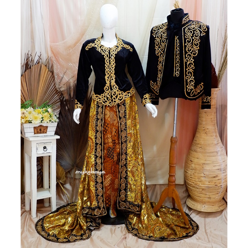 SEPASANG KEBAYA PENGANTIN BLUDRU EKOR BATIK / KEBAYA PERNIKAHAN / KEBAYA NIKAH / KEBAYA RESEPSI