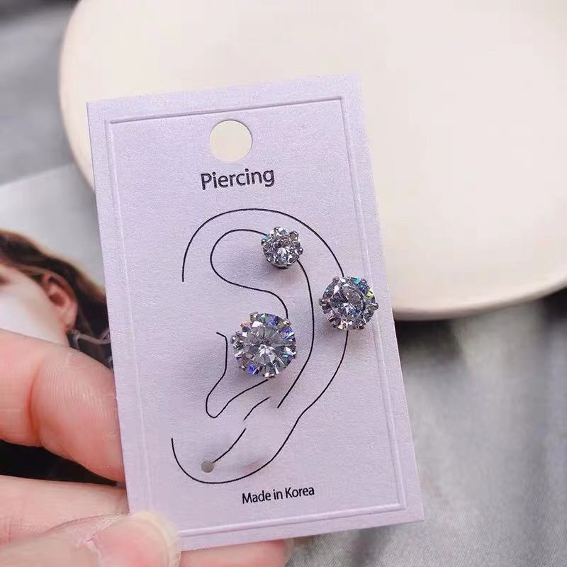 1pc Anting Klip Magnetik Bahan Alloy Dengan Berlian Imitasi Untuk Wanita