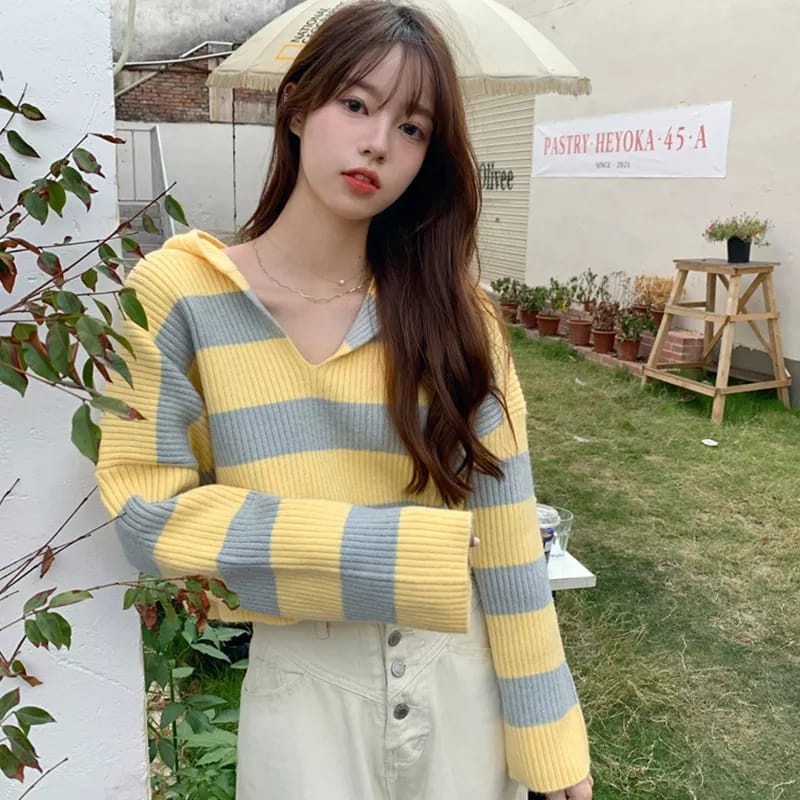 Sweater Rajut Wanita Hanna Hoodie Stripe Gaya Korea Knitwear