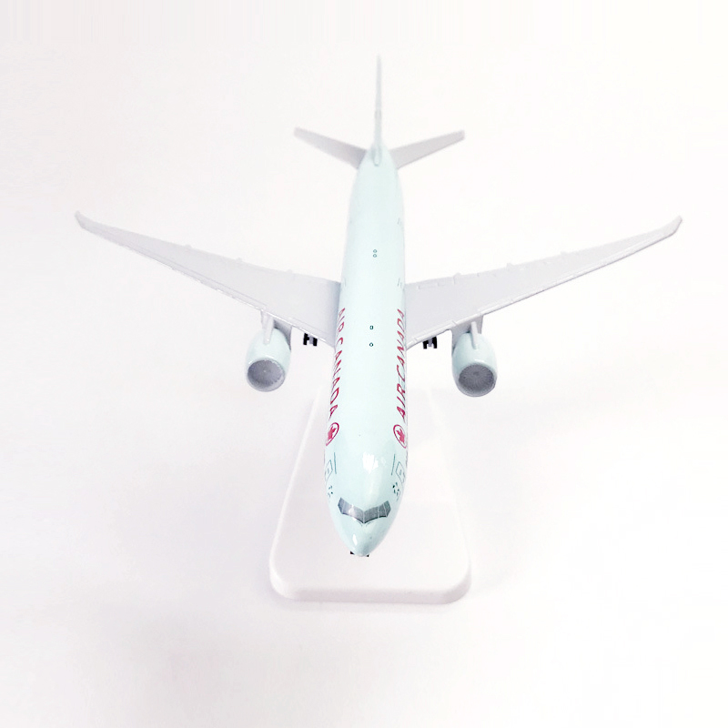 Model Pesawat Terbang Canada Boeing 777 B777 Model Die-cast Bahan Metal Ukuran 16CM / 20CM