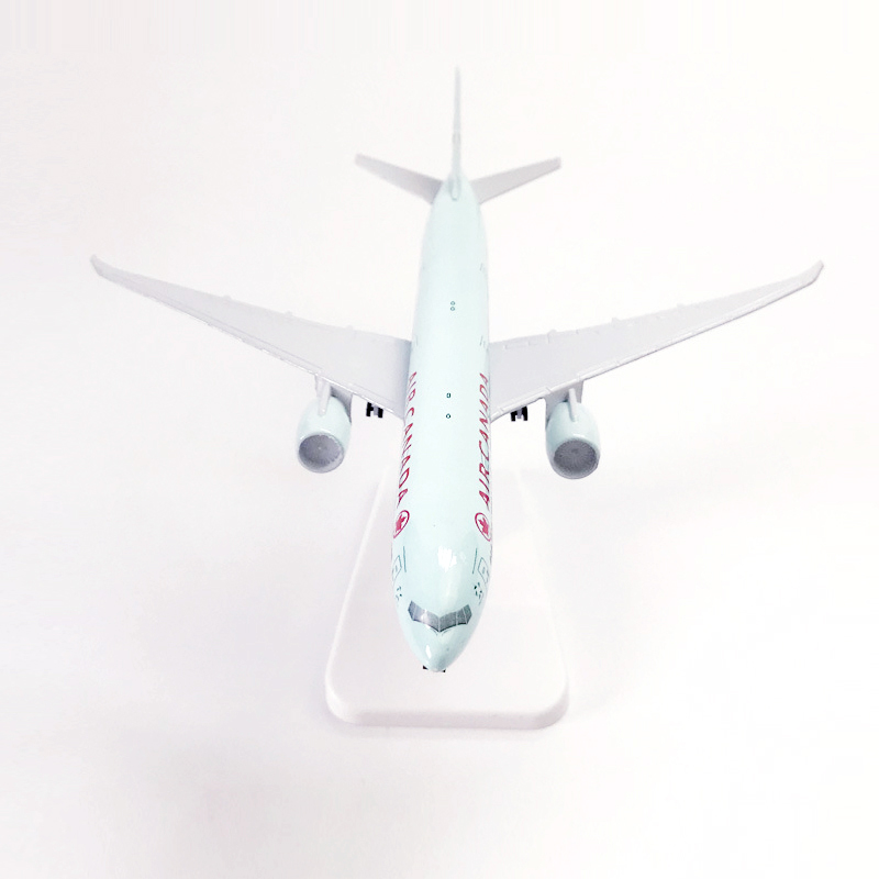 Model Pesawat Terbang Canada Boeing 777 B777 Model Die-cast Bahan Metal Ukuran 16CM / 20CM