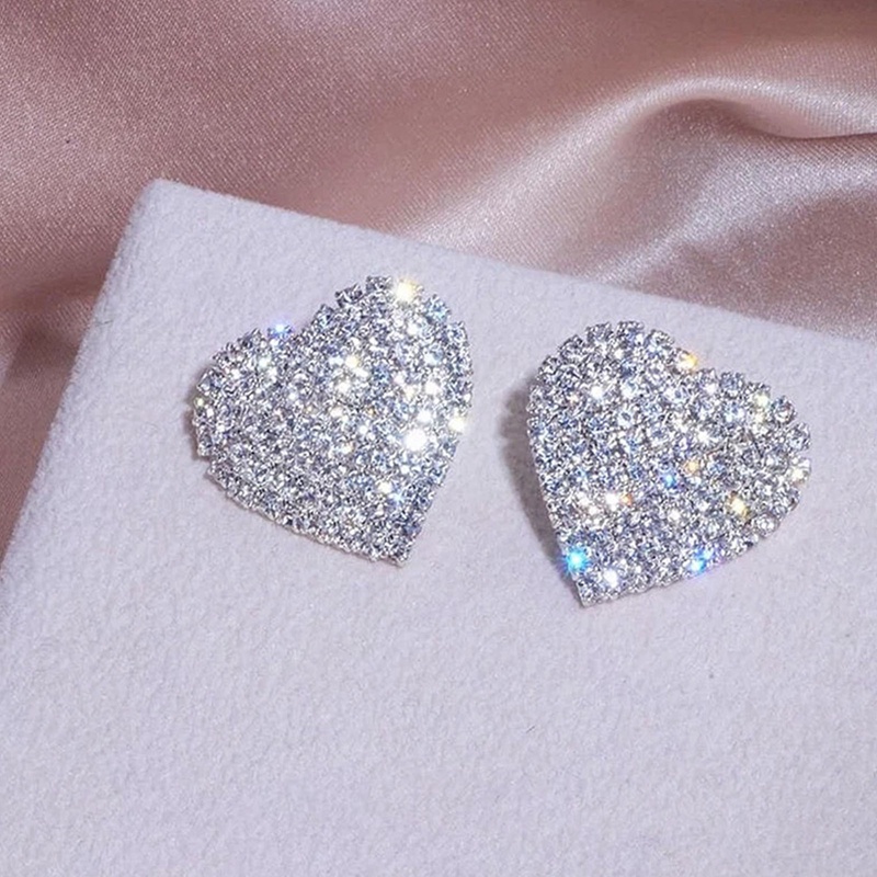 Anting Stud Bentuk Hati Bahan Zirkon Warna Silver Untuk Wanita