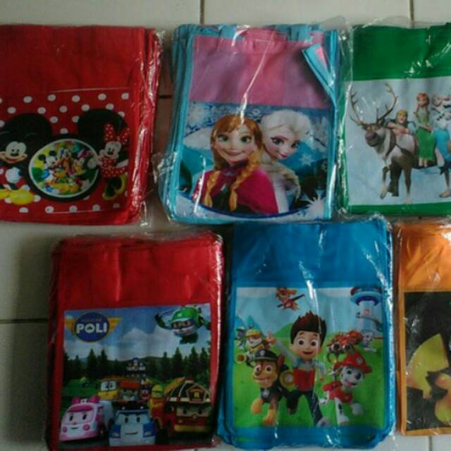 

17 PCS TAS SOUVENIR ULTAH ANAK (1Kg muat 50 Pcs)