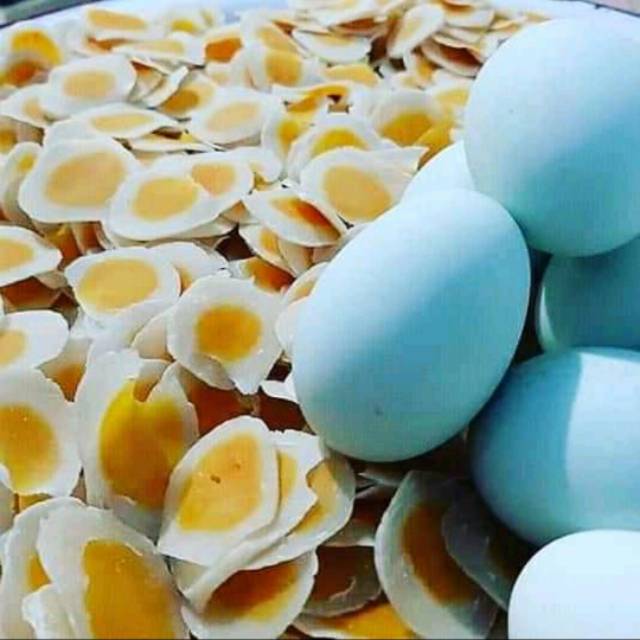 

Kripik telor asin