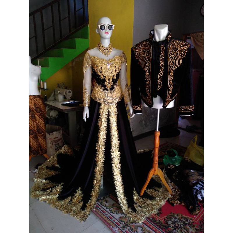 kebaya pengantin bludru couple || kebaya pengantin modern || kebaya pengantin bludru || kebaya penga
