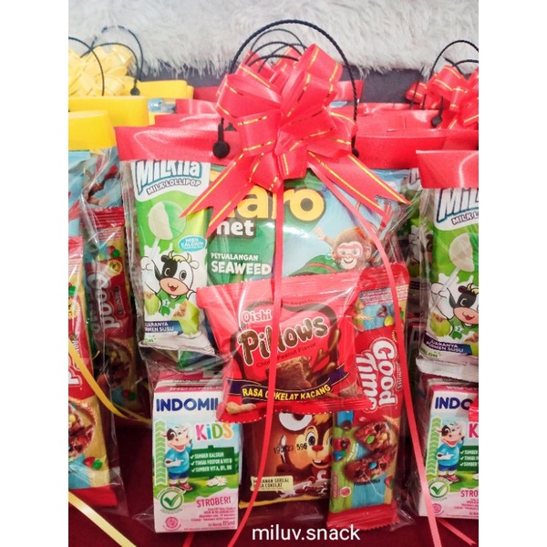 

Hampers Lebaran Souvenir Ultah / Snack Ulang Tahun / Paket Snack Ulang Tahun / Paket Snack Ultah / Snack Ulang Tahun Anak / Souvenir Ulang Tahun Anak / Snack Ultah / Paket Ulang Tahun Anak / Hampers Birthday / miluv.snack miluv snack