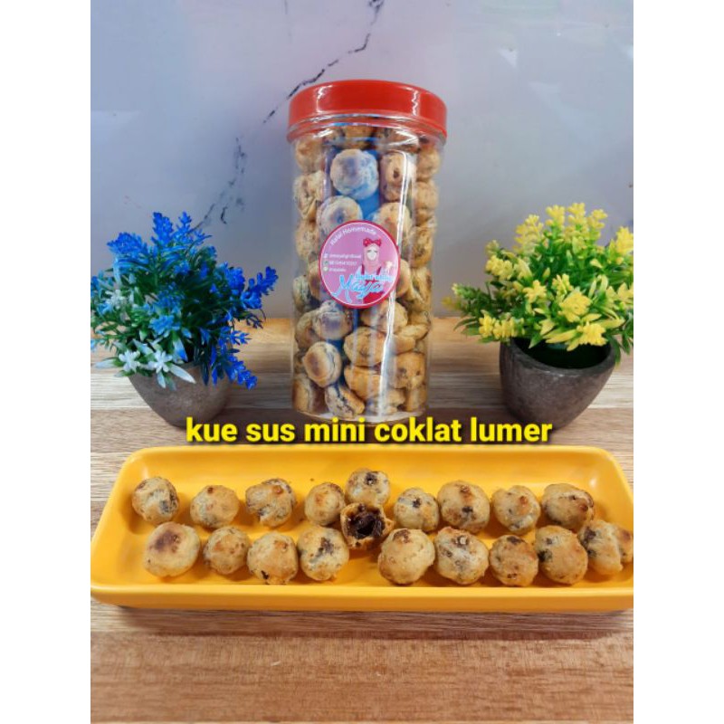 Pastel abon kue sus kering coklat kue bawang garpu stik keju kue gabus stick pastry coklat keripik snack