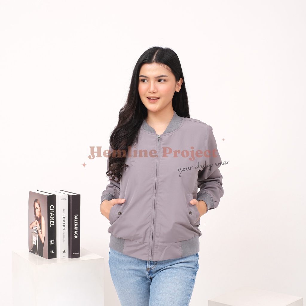 Gania Bomber Jaket Grey - Jaket Parasut Wanita