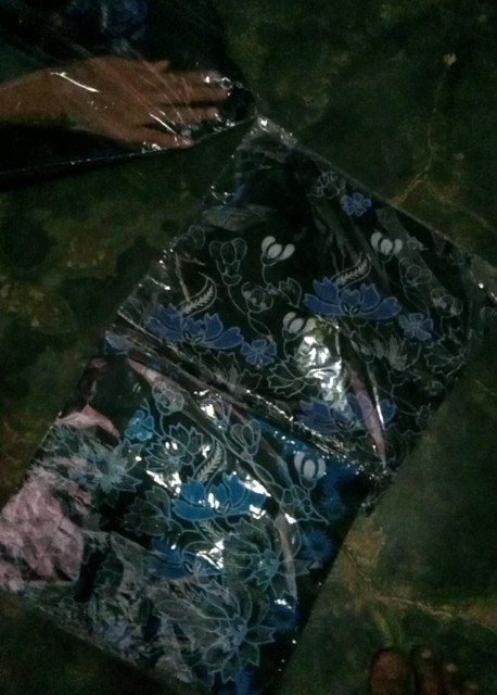 Maura Couple Baju Batik Couple Keluarga Modern Sania Ruffle Ori Ndoro Jowi Dnt Motif Sakura Biru