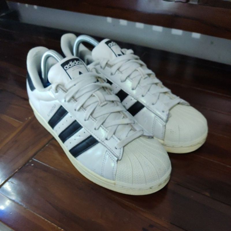 Sepatu Adidas Superstar Bekas