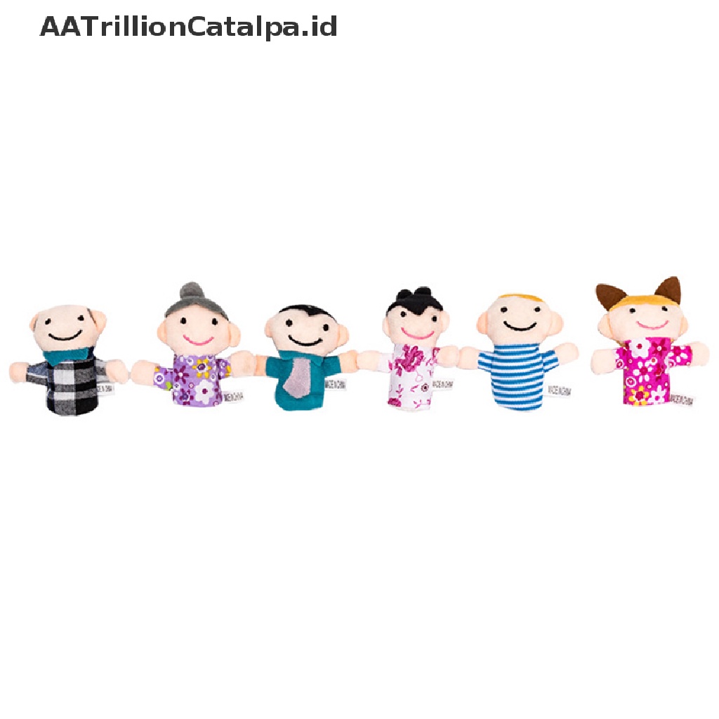 Aatrillioncatalpa 6pcs / lot Mainan Boneka Jari mini Bahan plush Tema Natal Untuk Bayi / Anak