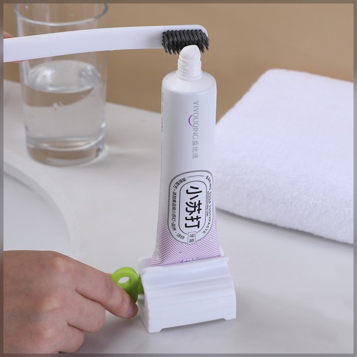 Dispenser Roll Penjepit Odol Pasta Gigi ToothPaste Dispenser