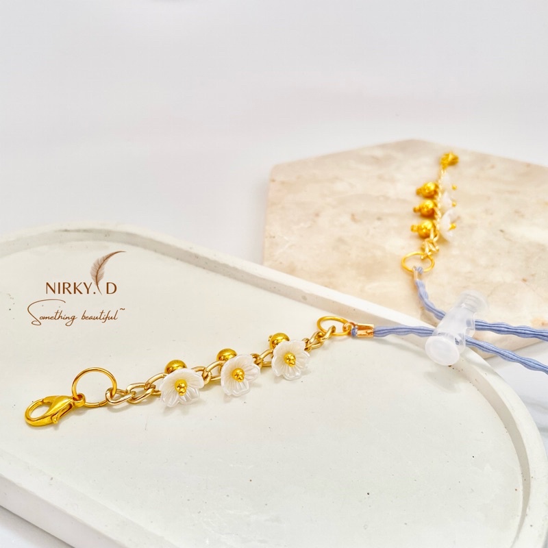 Daisy Strap Masker / Connector Masker / Strap Mask 2 in 1 Hijab / Tali Masker Hijab / Pengait Masker