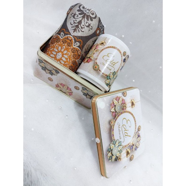 READY paket hampers lebaran isi sajadah dan kue lebaran / hampers idul fitri / kardus lebaran hardbo