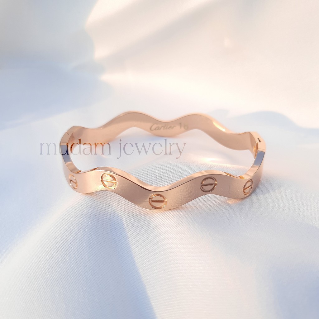 Gelang Bangle Titanium Untuk Wanita dan Pria C4rtier Polos Bentuk Gelombang