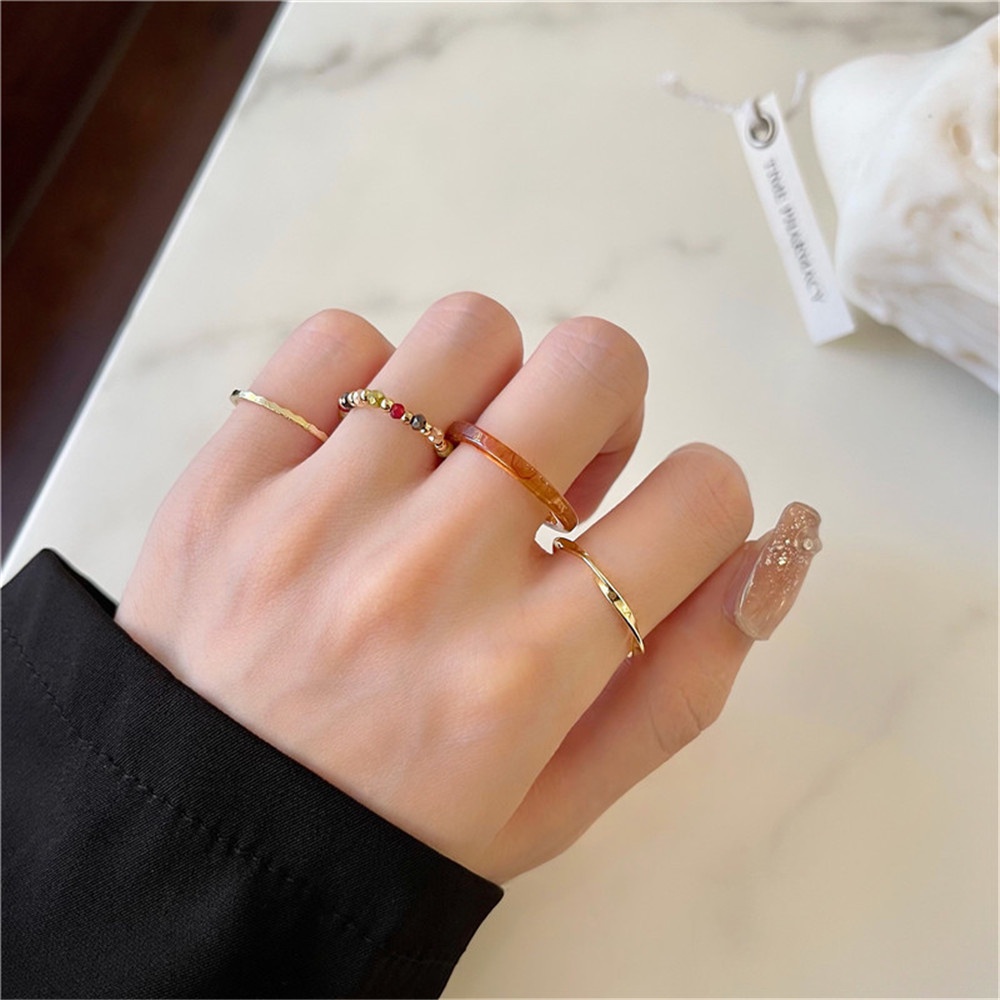 4 pcs Ringan Mewah Sederhana Fashion Logam Resin Manik-manik Cincin Set untuk Wanita