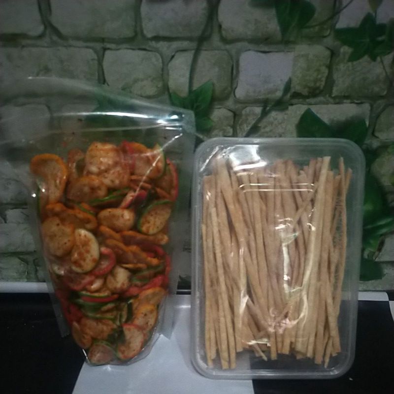 

Kerupuk pedas