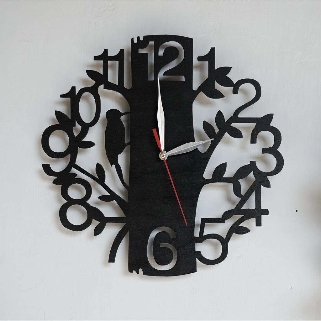 Jam dinding ukir unik kayu-model 4 hitam