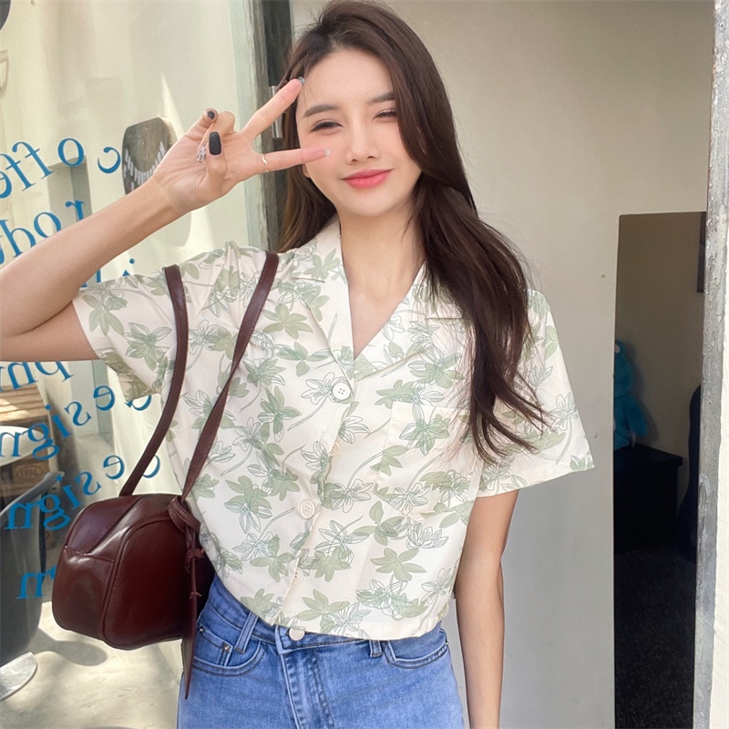 ⭐Kemeja import lucu bunga2 Lengan Pendek bunga bunga kemeja Pendek Wanita crop