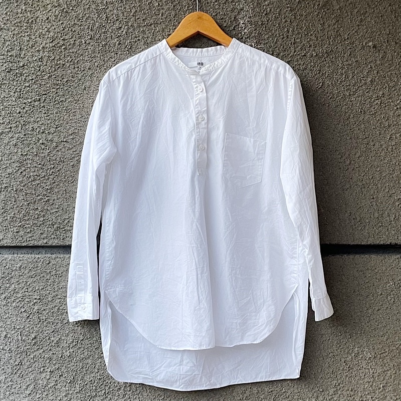 blouse kemeja putih uniqlo