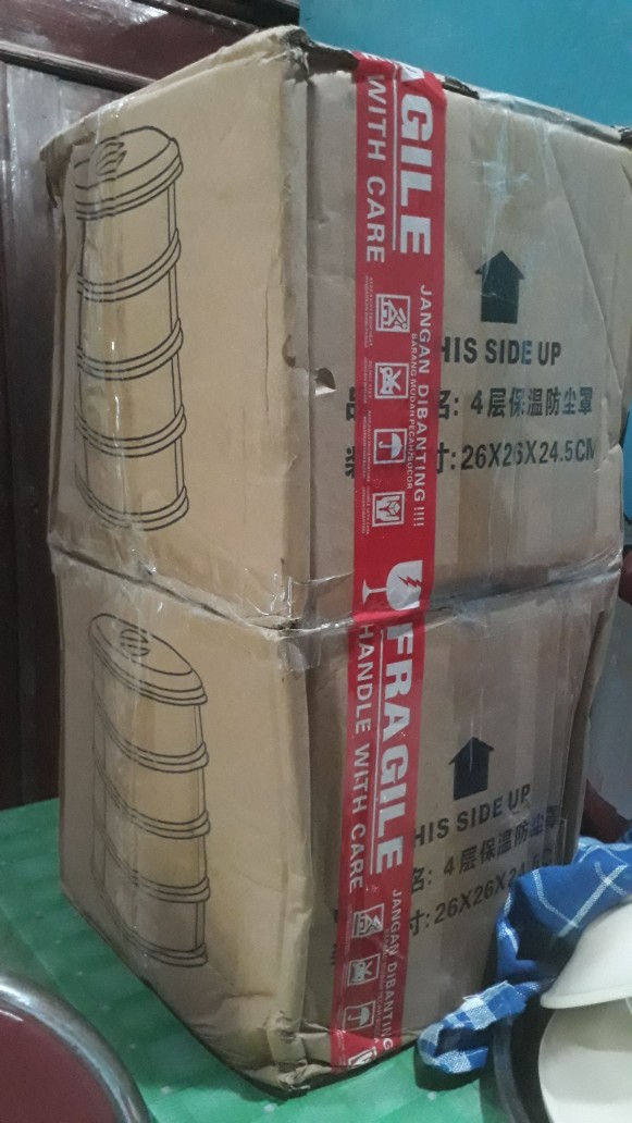 Ready Stock Food Storage 4 Susun Putih