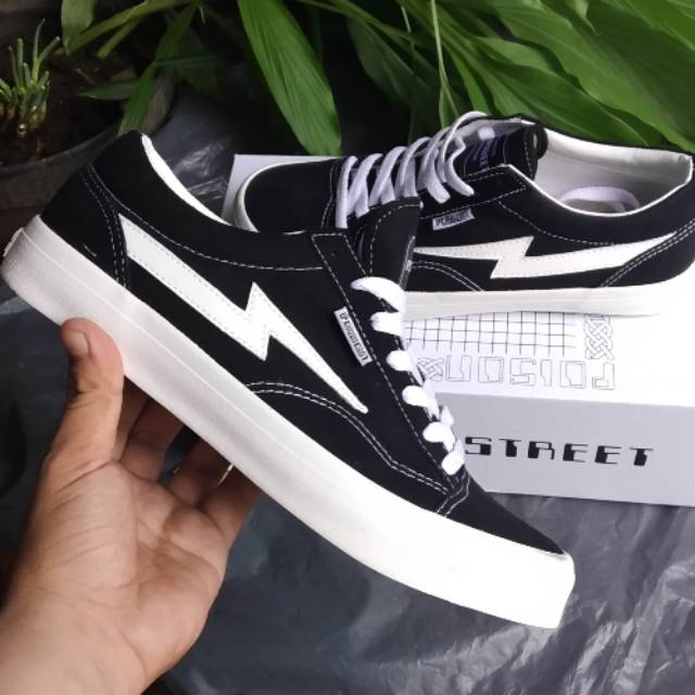 Poison Street Vanguard Black