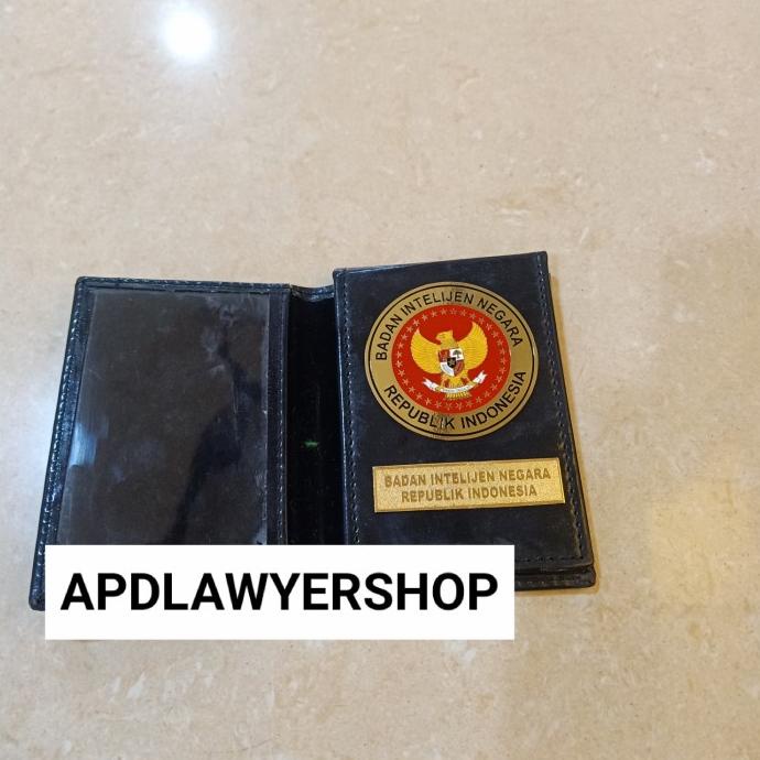 

DOMPET LIPAT TIGA KULIT BADAN INTELIJEN NEGARA (BIN) MERAH