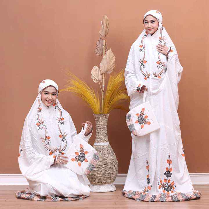 Mukena Lajuran Rayon Adem 23 / Coza Batik