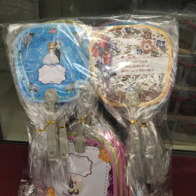 Souvenir kipas wedding