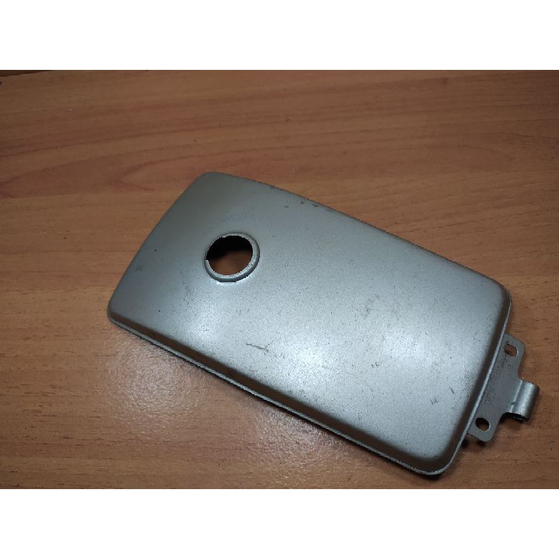 Honda GL100 GL125 tutup tangki silver original nos