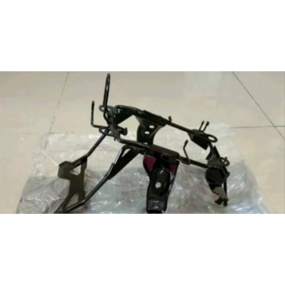 bracket dudukan lampu depan cb verza 150 verza ori ahm Bagus