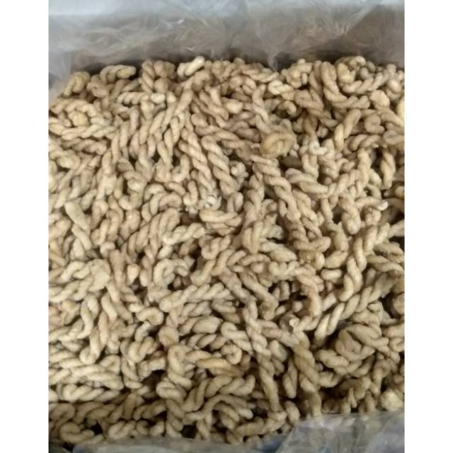 

camilan snack kiloan Pluntir kelabang manis