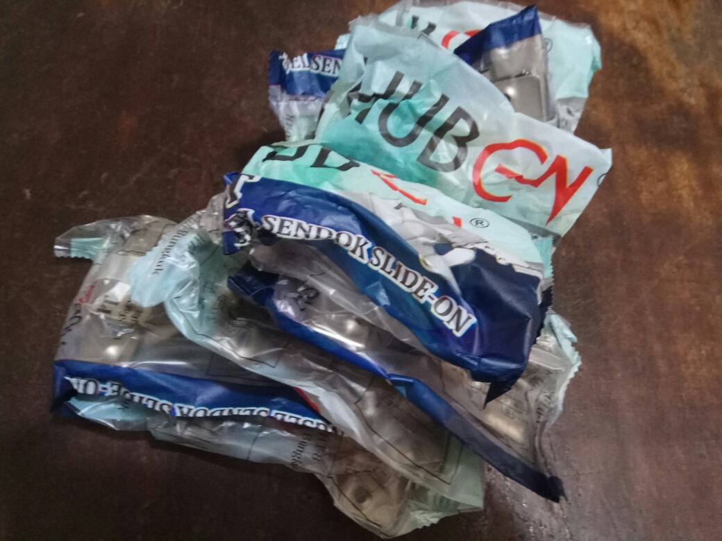 Engsel Besi Lemari Model Lurus Merk Huben Ht-0