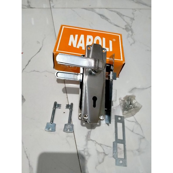 kunci Napoli top handle pintu kontrakan