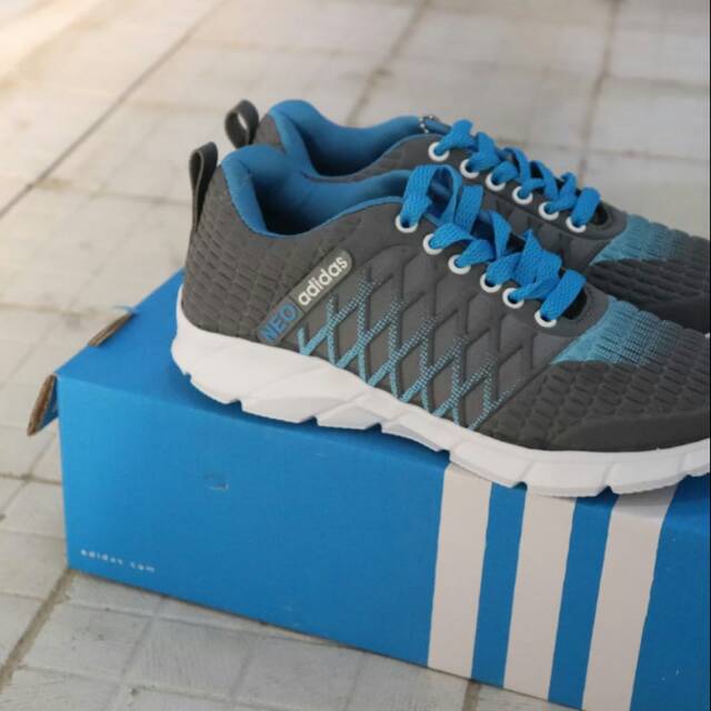 Sepatu wanita/sepatu running/sepatu adidas neo