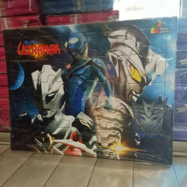 Puzzle / Puzle / Pazel ULTRAMEN uk Besar belajar mengasah otak anak