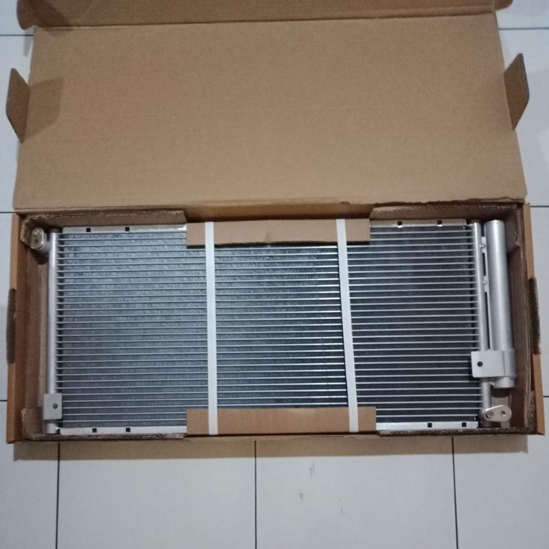 kondensor condensor radiator ac mobil suzuki aerio baleno